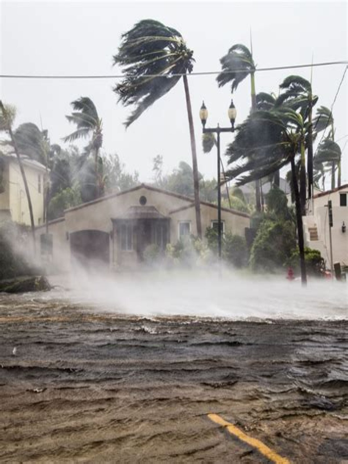 Is August hurricane season in Dominican Republic?