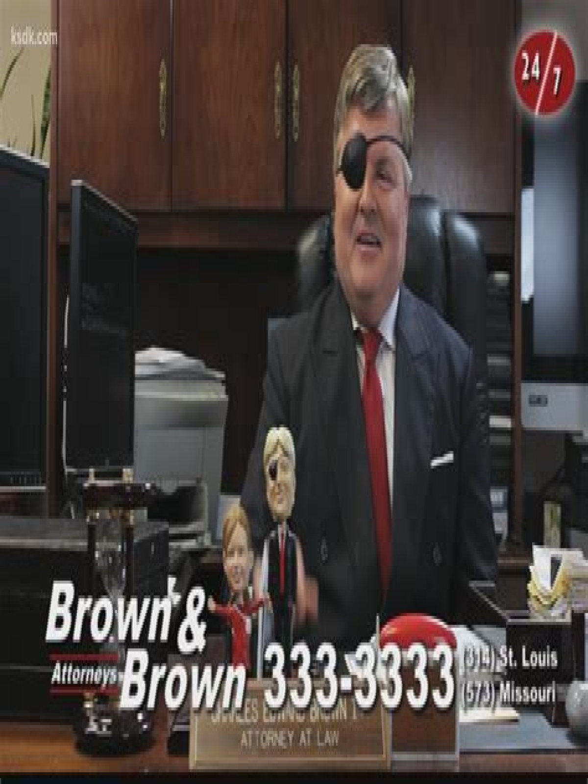 Prominent St Louis attorney Charles Brown, 61, jumps to his death from high-rise office building