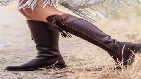 What are Spanish boots?