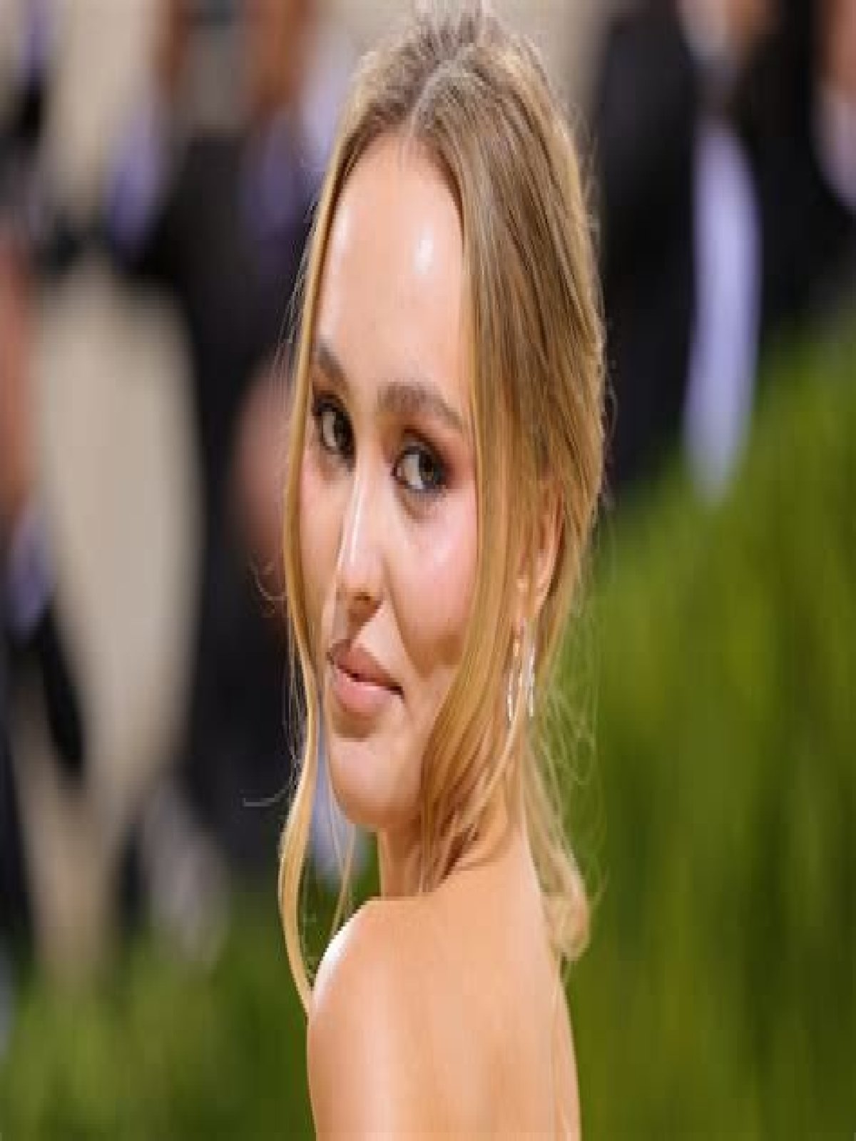 What We Know About Lily-Rose Depp's Girlfriend, Rapper 070 Shake